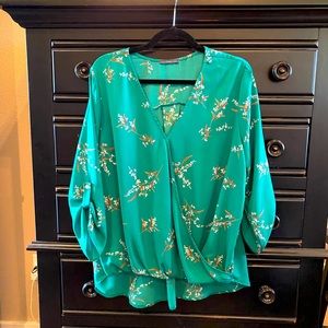 West Kei green floral 3/4-length top